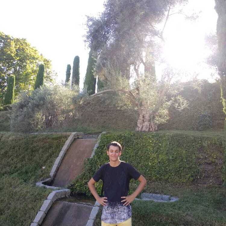 Foto de perfil de Adrian